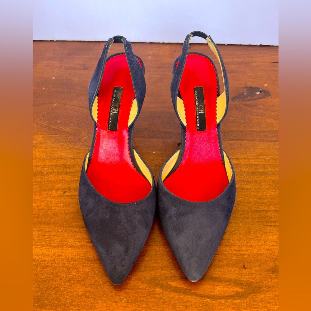 Carolina Herrera Heels In Navy Suede. EU Sz 36 US Sz 6-6.5.